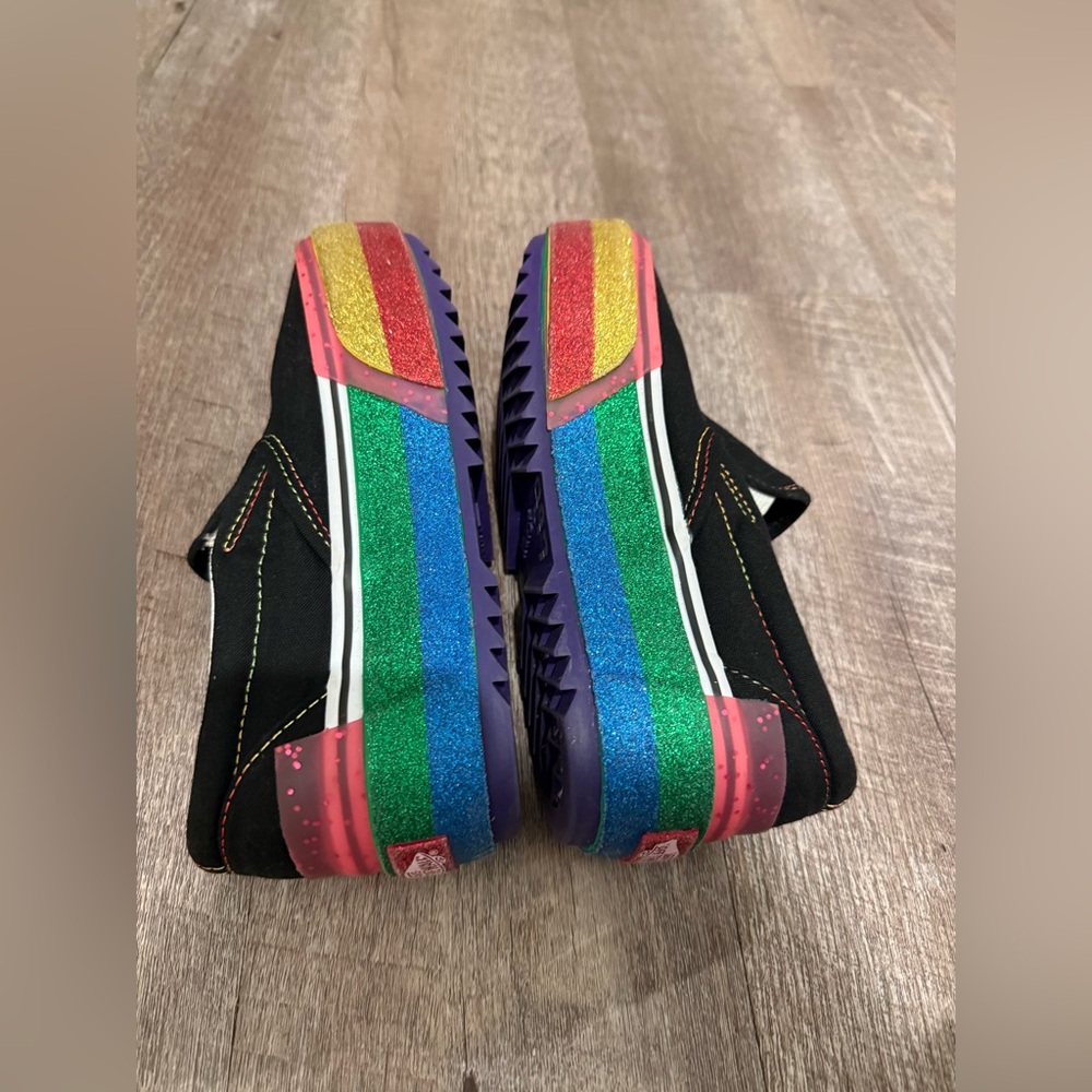 Vans Classic Slip-On Glitter Platforms - Picture 6 of 10